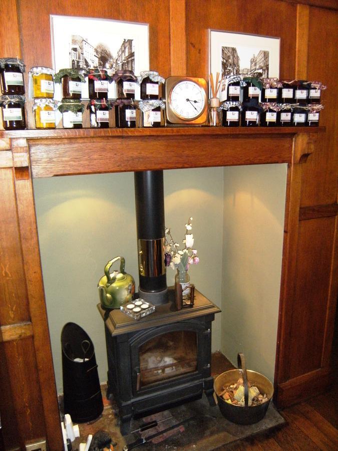 Bridge House Bed & Breakfast Newark-on-Trent  Экстерьер фото