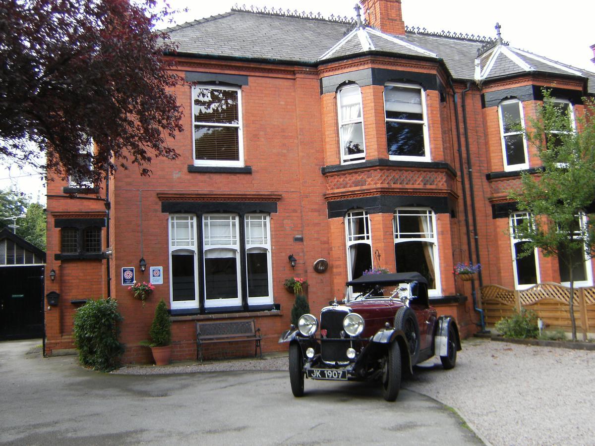 Bridge House Bed & Breakfast Newark-on-Trent  Экстерьер фото
